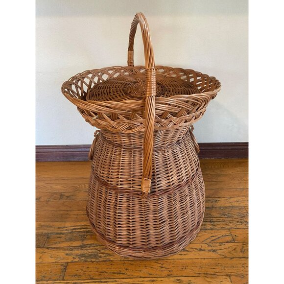 Vintage Large Rattan Laundry Hamper with Carrying Handle & Lid - Picture 5 of 9